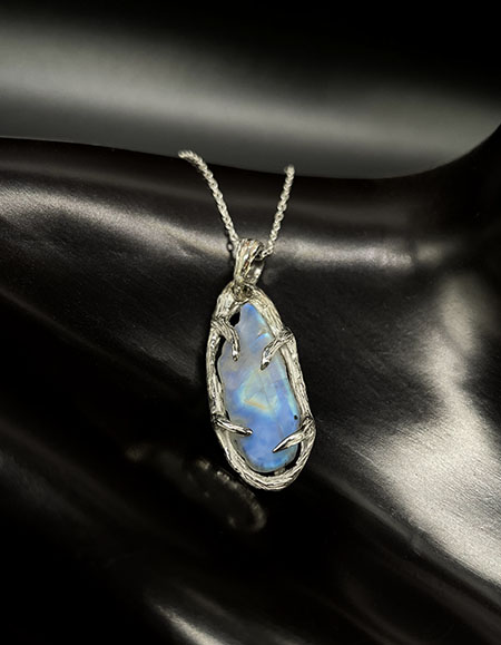 Peira Aytaşı Kolye